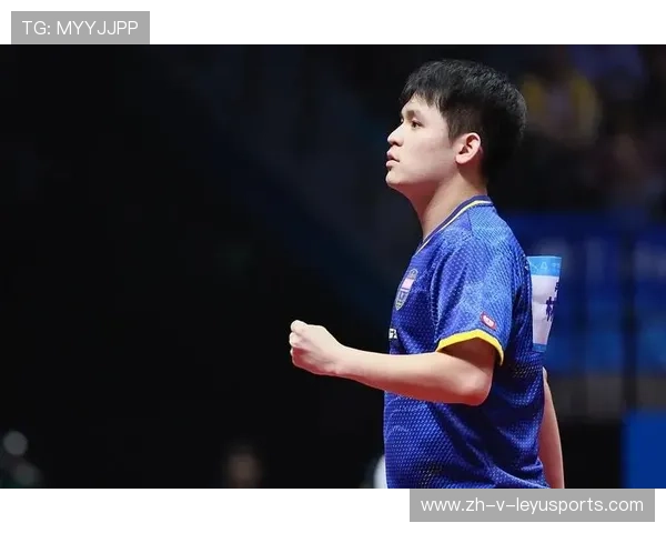 可爱！林诗栋穿海南队服出发全运会，像小芒果，球迷送苹果祝他平平安安